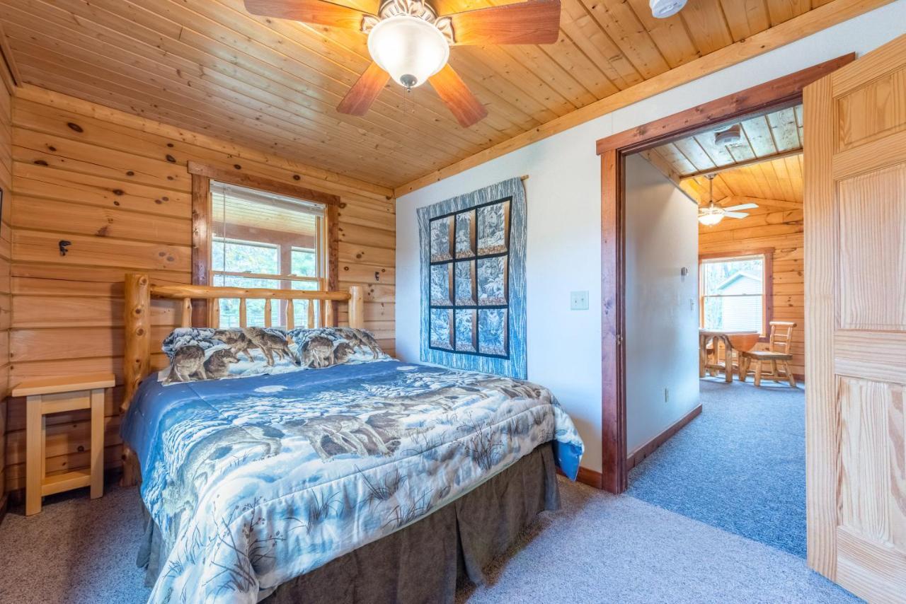 Hotel Spur Of The Moment Ranch Mountain Exterior foto